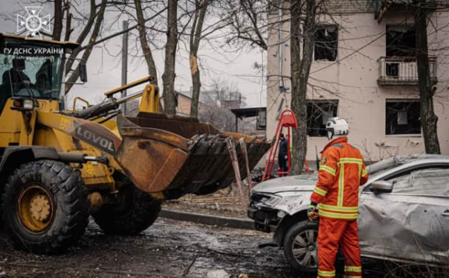 Масований удар по Україні: 5 загиблих, 130 постраждалих, у Києві досі гасять пожежі