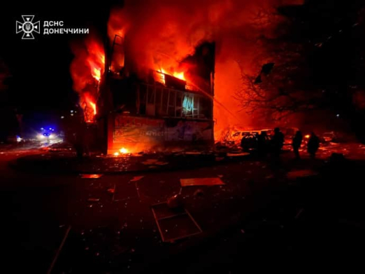 Обстріл Добропілля на Донеччині: щонайменше 11 загиблих, 30 поранених