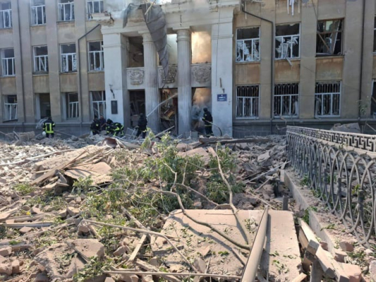 РФ атакувала Білгород-Дністровський балістикою: зруйнувано школу, є загиблі
