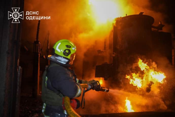 Рятувальники показали наслідки масованого удару РФ по Одещині