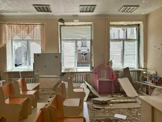 Росія вдарила по Дніпру: 9 людей загинуло, понад 100 постраждали, їхня кількість зростає