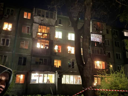 Росіяни масовано атакували Одесу БпЛА: виникли пожежі, є постраждалі