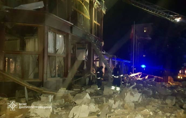 Російські війська вдарили ракетою по готелю в Кривому Розі: 2 загиблих та 28 поранених