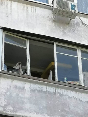 Удар по Запоріжжю: повилітали вікна у багатоповерхових будинках і закладах освіти