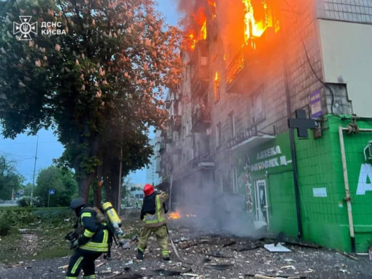 Внаслідок ворожої атаки в Києві 2 загиблих, 8 постраждалих, серед них – 4 дітей
